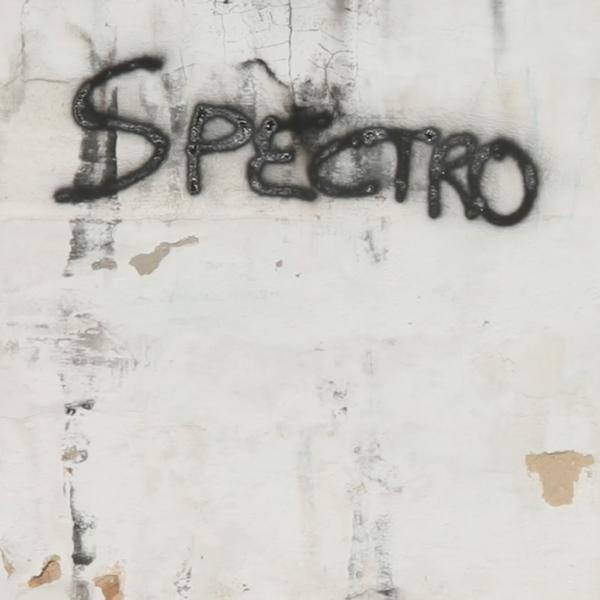 Spectros: algum nome, nenhum rosto