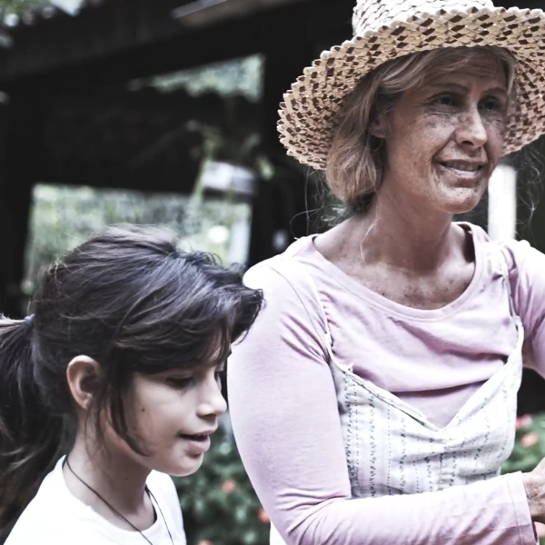 CORA – UM CONTO CAIÇARA