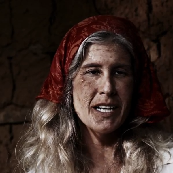 CORA – UM CONTO CAIÇARA