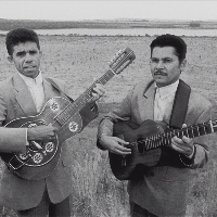O Encontro de Cego Aderaldo e Robert Johnson